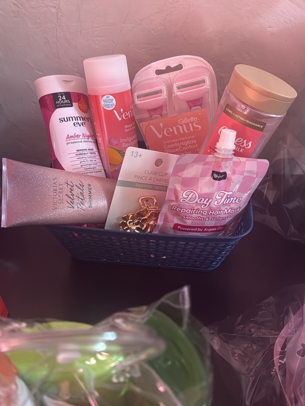 Victoria's Secret Pink Bath & Hair Care Gift Basket